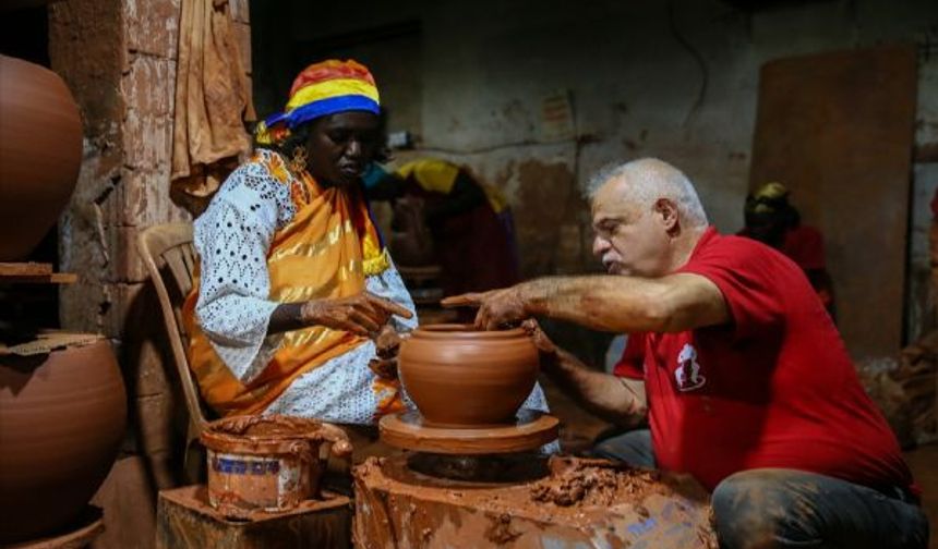 2 bin 682 kilometre yol teptiler... Afrika ülkesine Menemen modeli