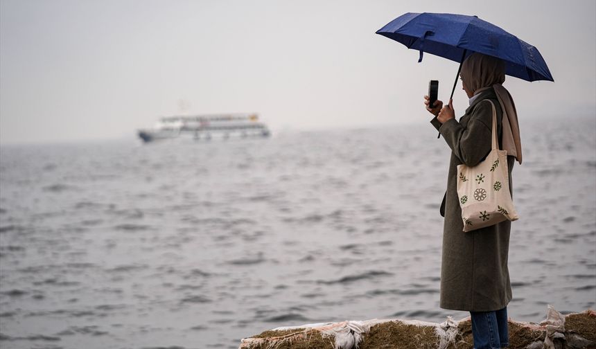 İzmir'de sağanak manzaraları