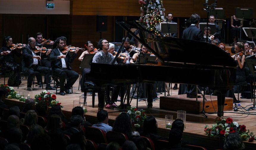 İzmir'de Olten Filarmoni Orkestrasından yeni yıl konseri