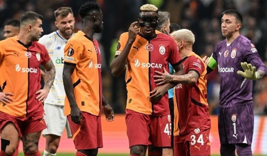 RAMS Park'ta şok: Galatasaray, evinde Dinamo Kiev'e takıldı!