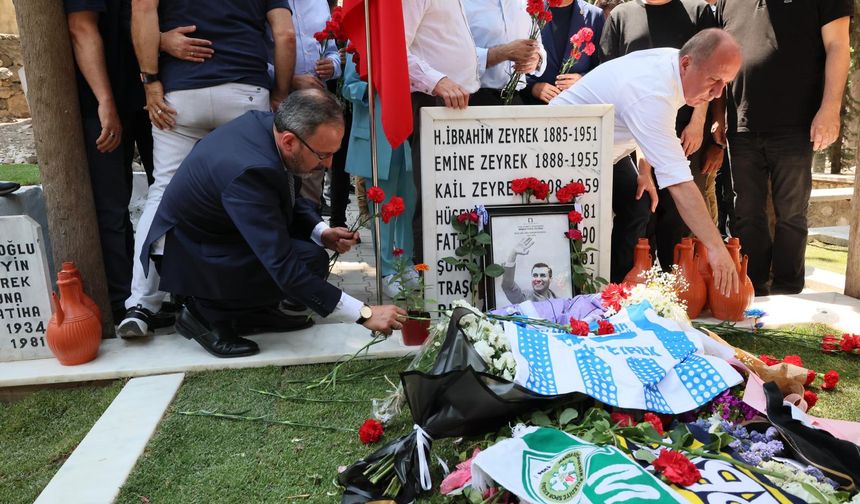 Dr. Mehmet Kasapoğlu’ndan Zeyrek’in ailesine taziye ziyareti
