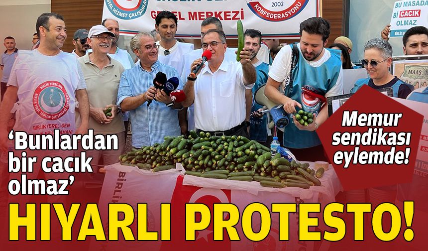 İzmir'de memurlardan hıyarlı protesto: Sizden bir cacık olmaz!