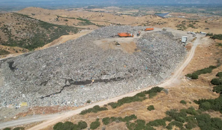 Başkan Okuroğlu’ndan açıklama: Tire’de vahşi depolama son buldu!