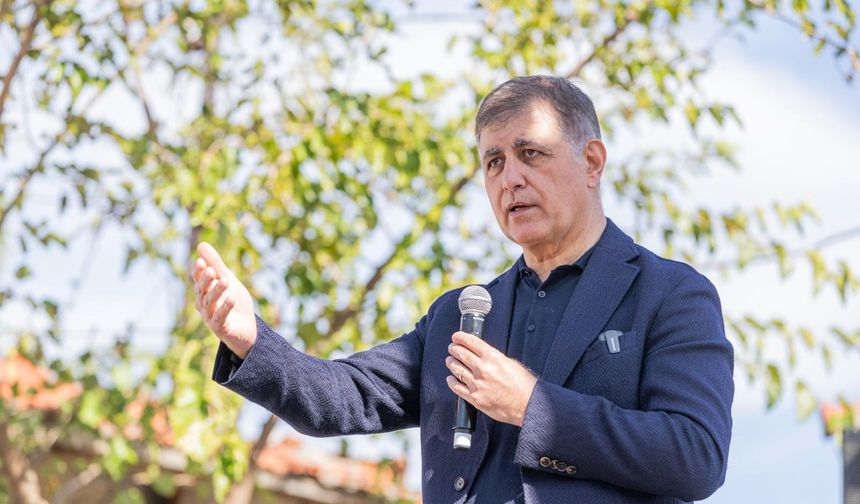 Başkan Tugay, Zeytin Festivali'nde konuştu: Her sıkıntınızda yanınızda olacağım