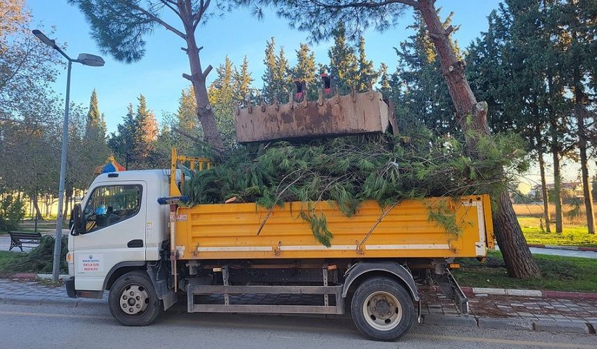 Menderes’te atıklar toplanıyor