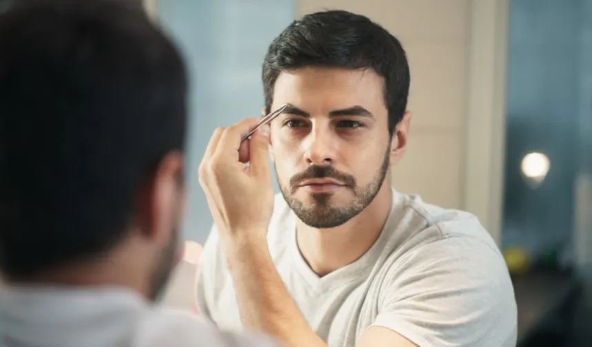 Erkek müşterileri kadın kuaförlerine kaptıran berberlerin oda başkanı: Kaş almada ustalaştık!