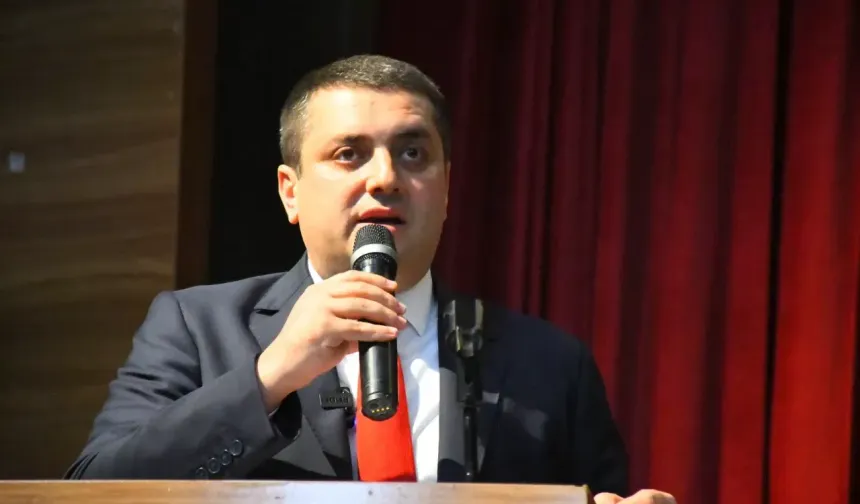 Başkan Demir’den TOKİ’ye tepki: Ben başkan olduğum sürece kimse çivi çakamayacak!