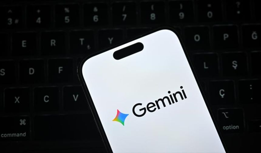Yapay zekada devlerin savaşı kızıştı: Gemini 3 tarihi rekorla geldi