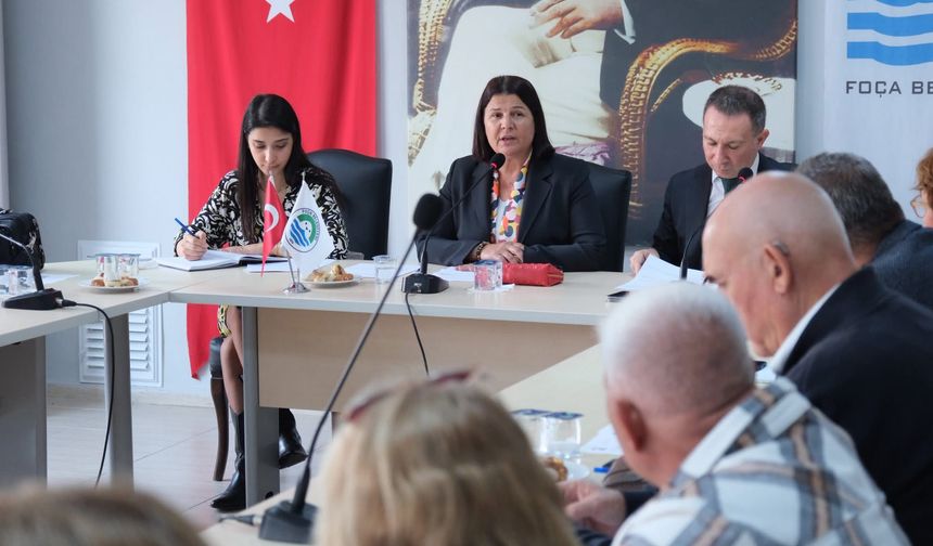 Foça’da gündem sel felaketi: Yaptırım olursa boynumuz kıldan ince!