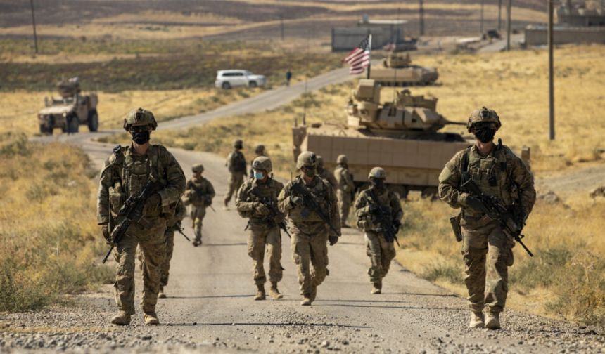 Suriye'deki ABD askerlerine ateş açıldı