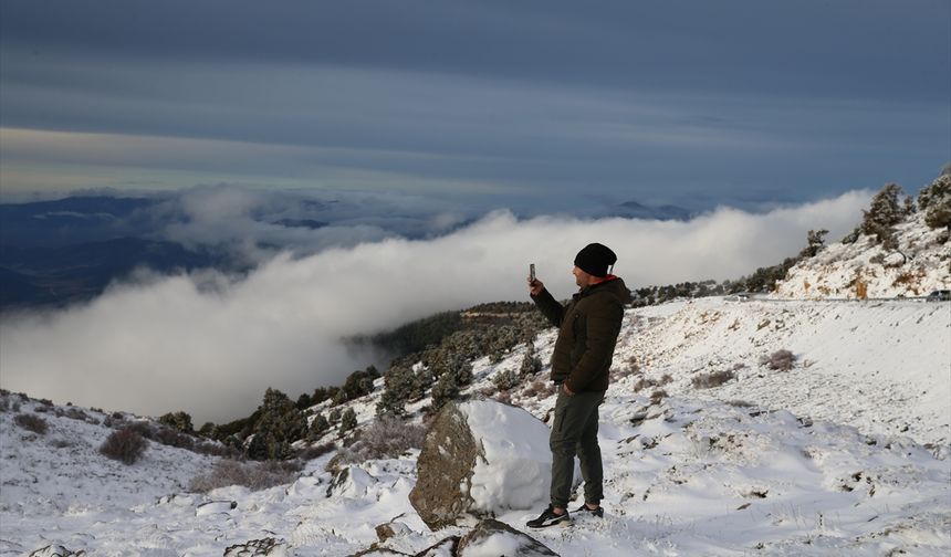 Denizli'ye mevsimin ilk karı düştü!