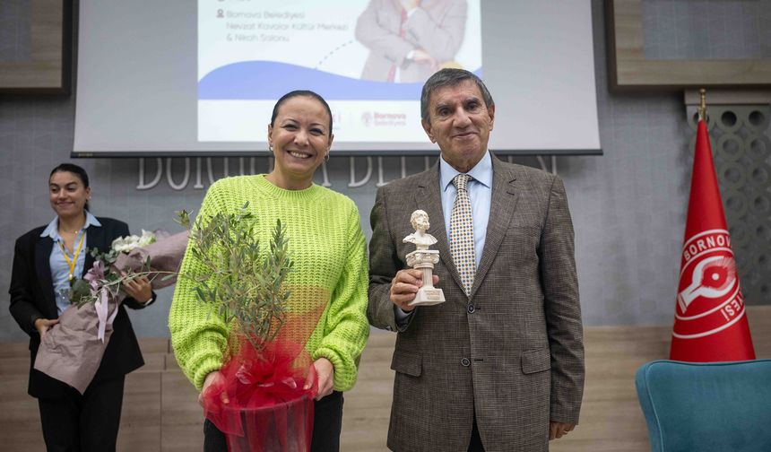 Bornova’da Prof. Dr. Üstün Dökmen ile ilham veren buluşma