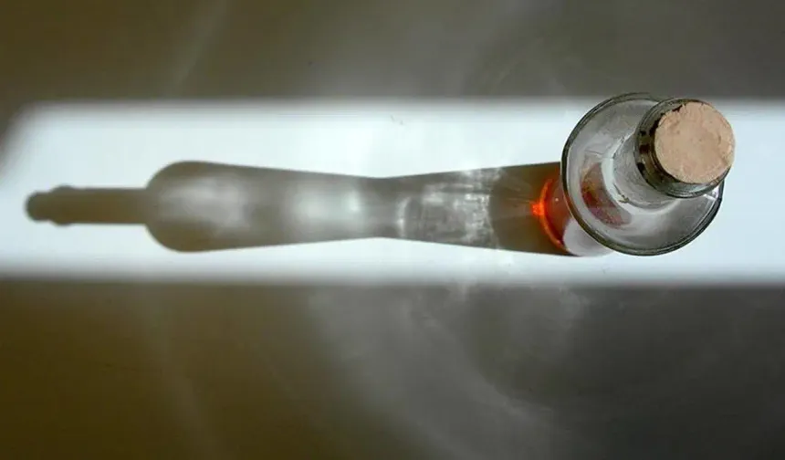 Uzmanından bandrol uyarısı: Sahte içkiye dikkat