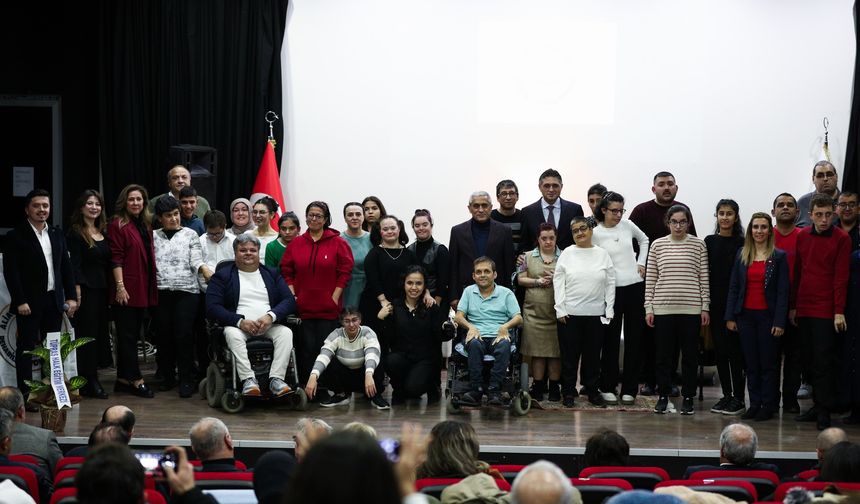 Aliağa’da 3 Aralık Dünya Engelliler Günü kutlandı