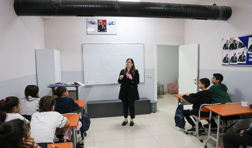 Buca Belediyesi’nden Gediz’de ücretsiz eğitim seferberliği