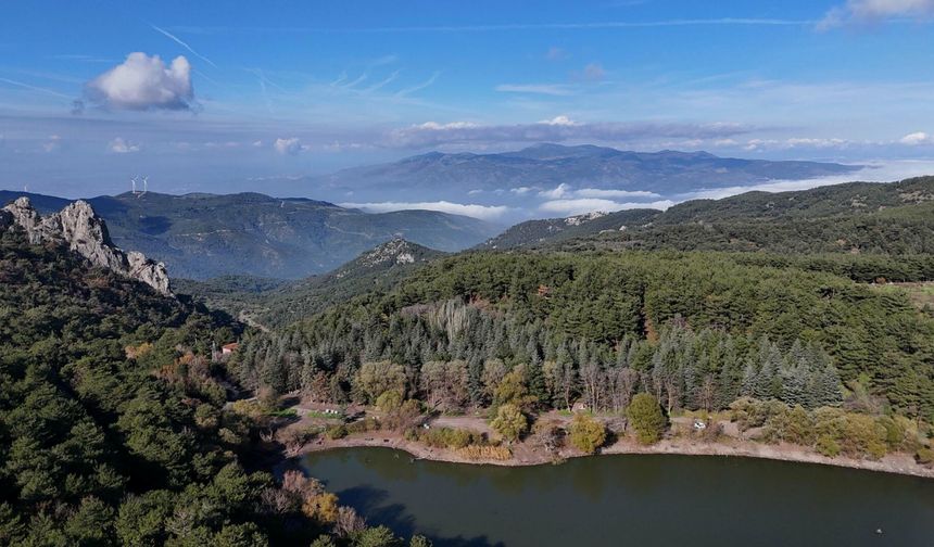 İzmir'deki saklı cennet Karagöl