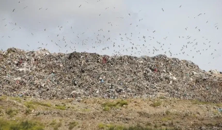 İlçe başkanından çöp tesisi açıklaması: Tugay'ın kararına uyacağız!