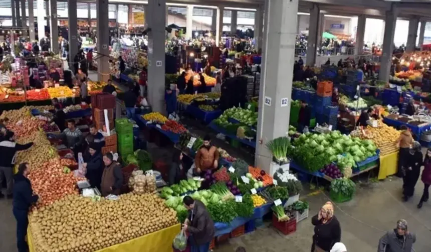 Oda başkanından ilginç çıkış: Fakirler pazara, zenginler markete gidiyor!