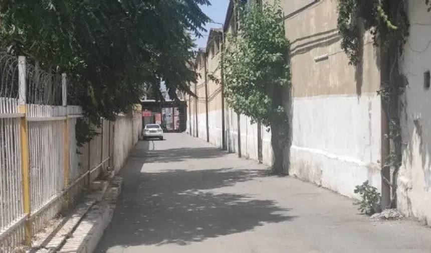 Üç mahallenin muhtarı birleşti: Tepecik Genelevi kapatılsın!