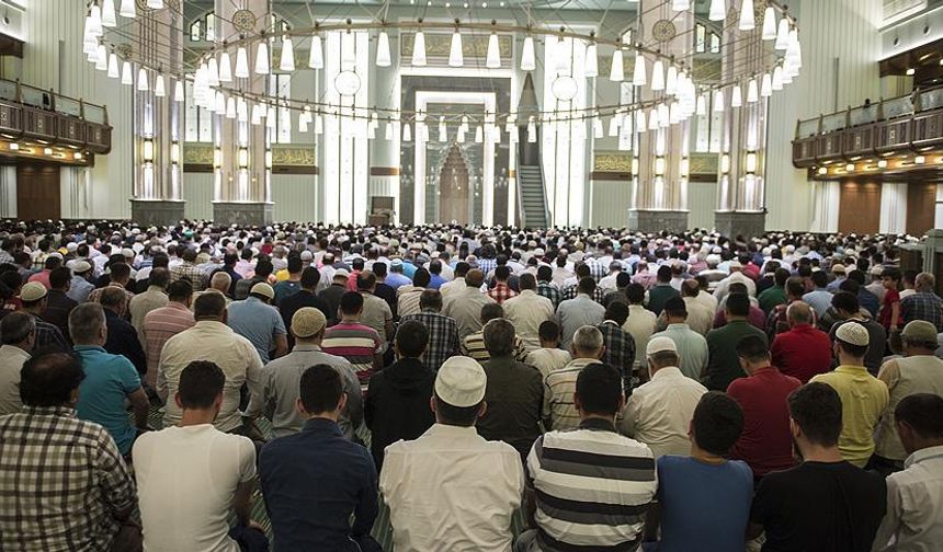 İzmir'de duruşmaya 'Cuma' arası!