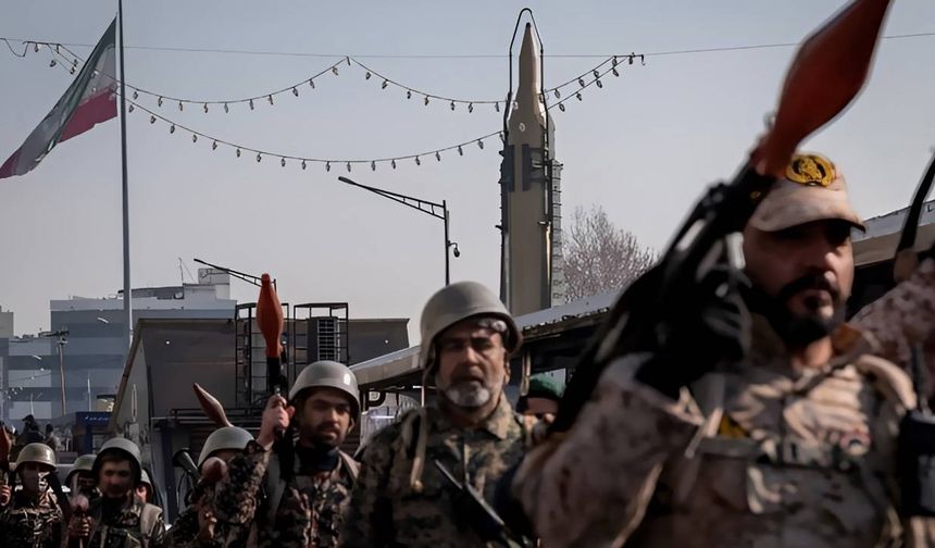 ABD donanması yaklaşıyor... İran 'büyük savaşa' hazırlanıyor!