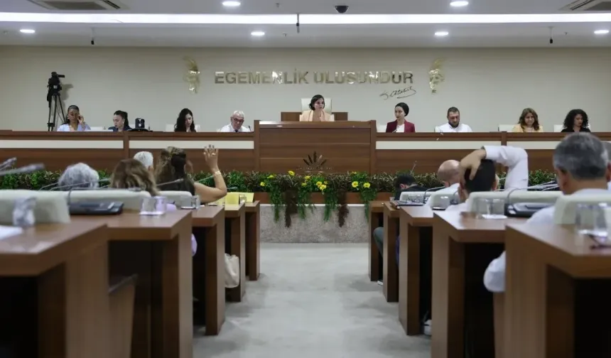 Karabağlar’da 'denetim komisyonu' krizi: CHP bölündü, Cumhur İttifakı birinci çıktı!