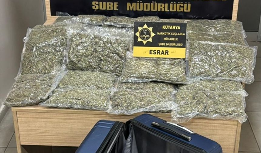 Uyuşturucu operasyonunda 4 zanlı tutuklandı