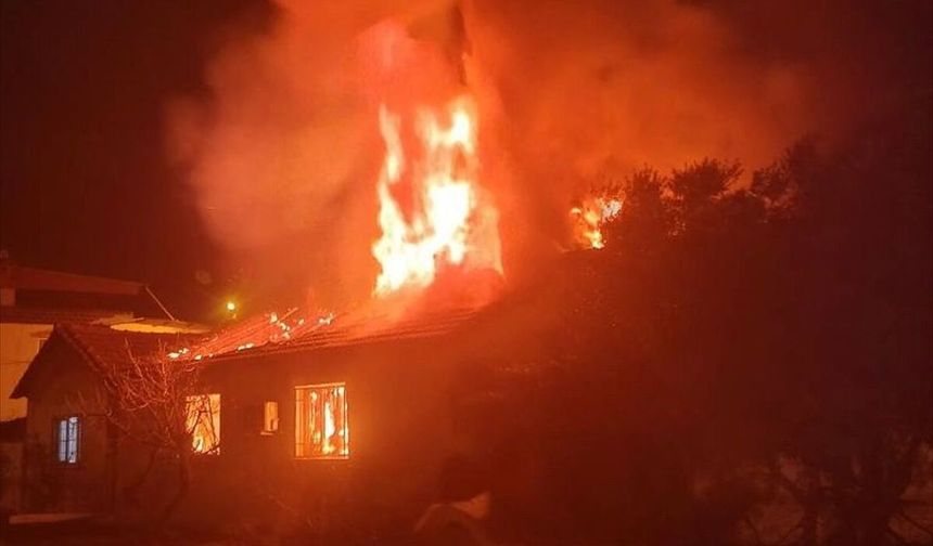 Yangında ağır yaralanmıştı... Yaşam savaşını kaybetti!