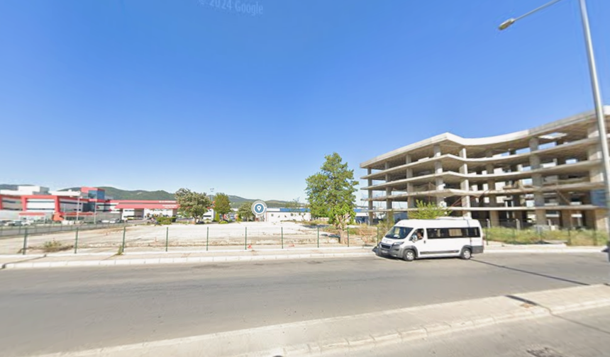 Gaziemir'de plan değişikliğine oy çokluğu... Trafo gitti, ticaret geldi!