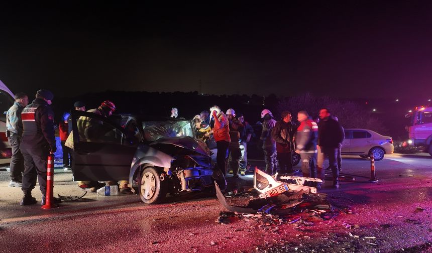 Feci kazada 2'si ağır, 6 yaralı!