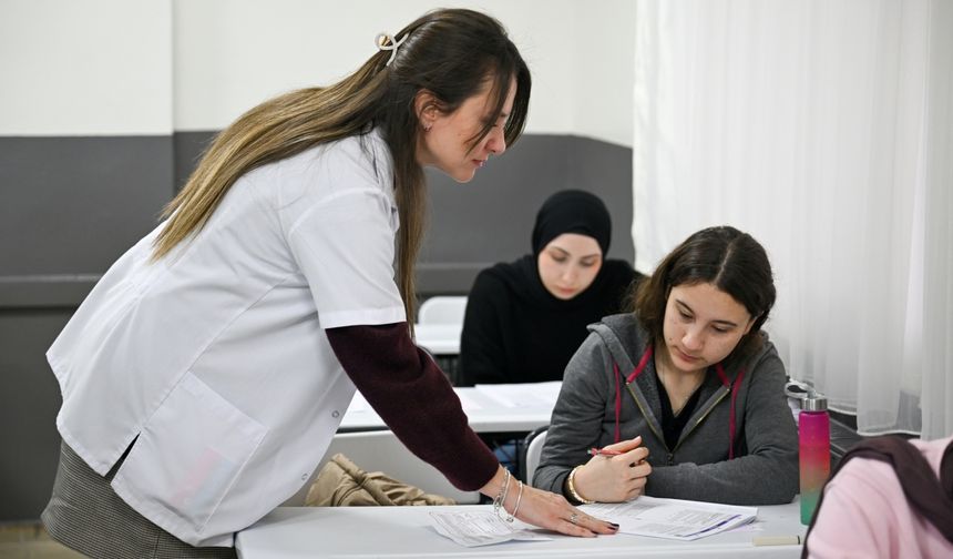 Bornova'dan ücretsiz eğitim desteği