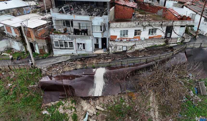 Bir mahalle diken üstünde!