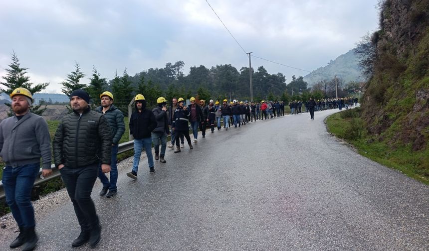 Çinli şirkete devir sonrası kriz... Madencilerden yürüyüş!