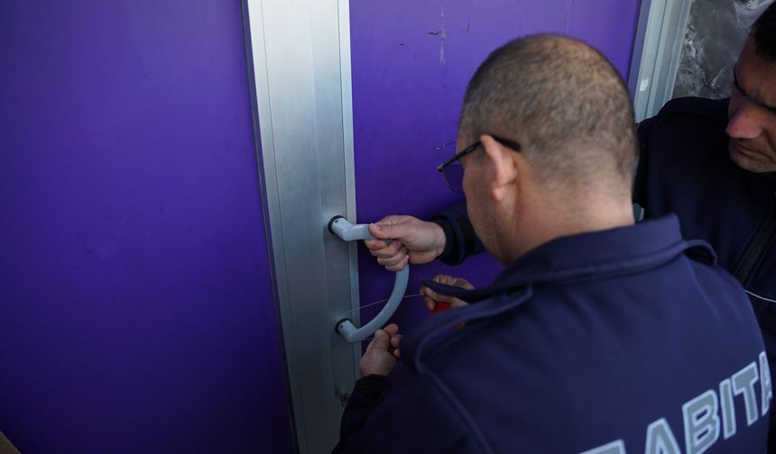 Torbalı'da sanal markete mühür!