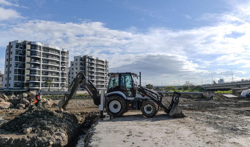 15 dakikalık yol 1 dakikaya inecek... Çiğli’nin trafik yükü azalıyor!