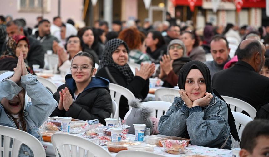 Sarıgöl’de Ramazan sofrasında birlik ve beraberlik buluşması