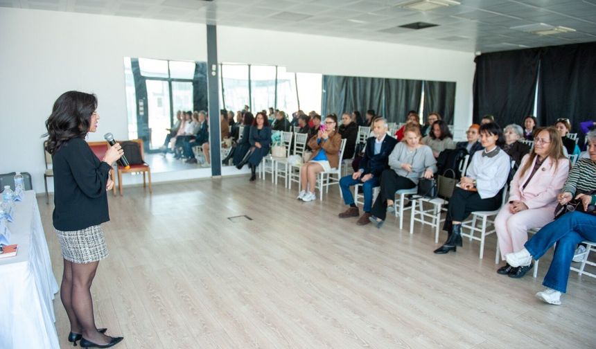 Karşıyaka’da ‘kadın ve kent’ vizyonu masaya yatırıldı