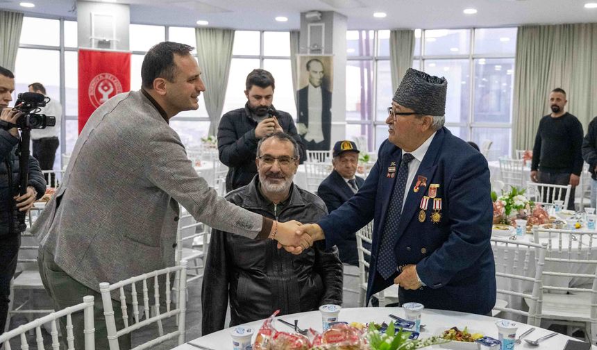 Bornova'da şehit aileleri ve gazilerle duygu dolu iftar