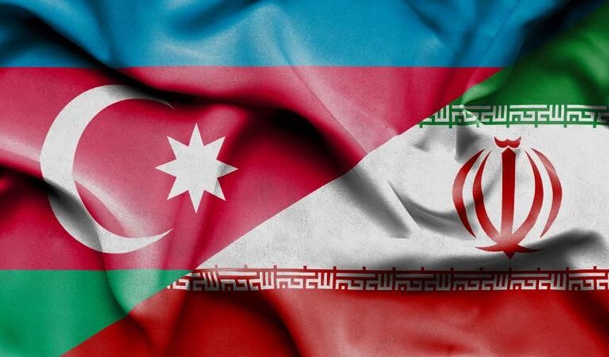 Azerbaycan İran'daki diplomatlarını geri çekti
