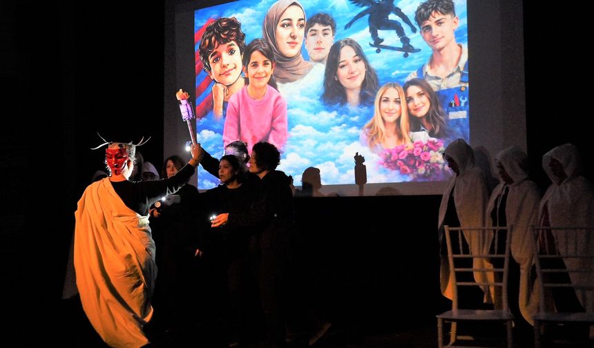 Bornova’da 8 Mart Haftası kadınların hikâyeleriyle sahneye taştı