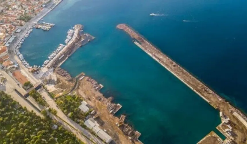 Yenifoça yat limanı için kritik karar!