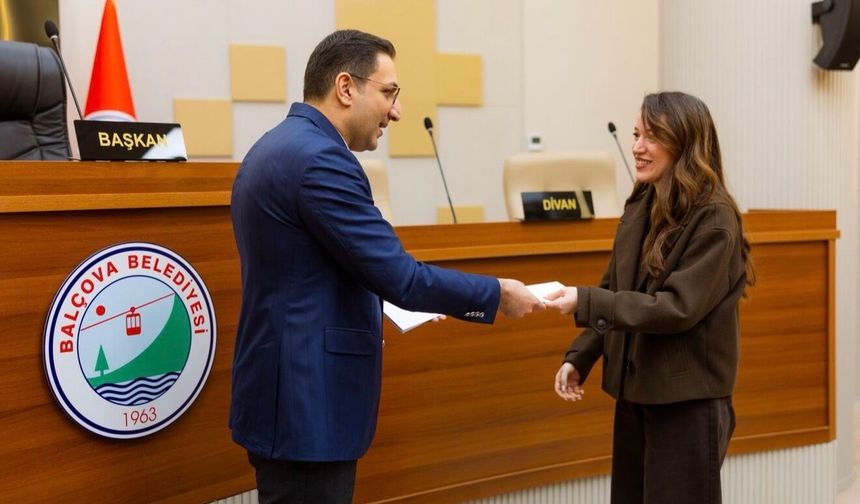 Balçova'da yeni evlenen çiftlere destek kartı!