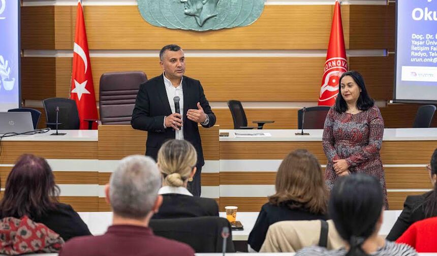 Bornova Muhtarlar Akademisi tamamlandı