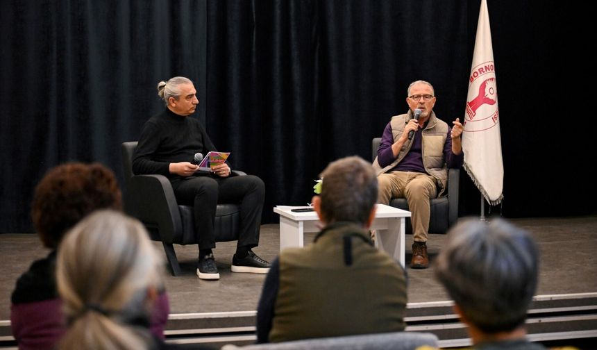 Aydın Şimşek Bornova’da edebiyatın bilinmeyenlerini anlattı