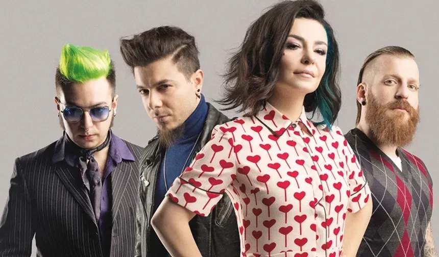 'Bazı hikayeler bitmedi'… İzmir’de yeniden başlıyor!