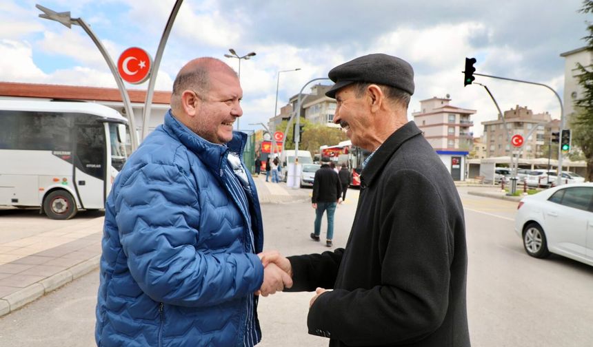 Başkan Çiçek'ten pazar mesaisi