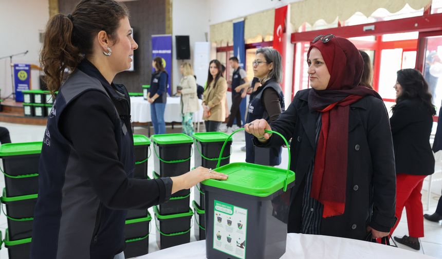 Buca’da mutfaktan toprağa dönüşüm!