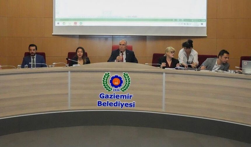 Gaziemir Meclisi’nde soruşturma gerilimi… Atmaca’dan ‘bankamatik’ sorusu, Işık’tan ‘jurnallediniz’ çıkışı!