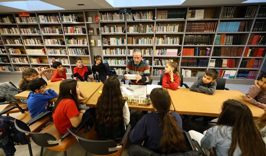 Selçuk'ta çocuklara kitap aşısı!