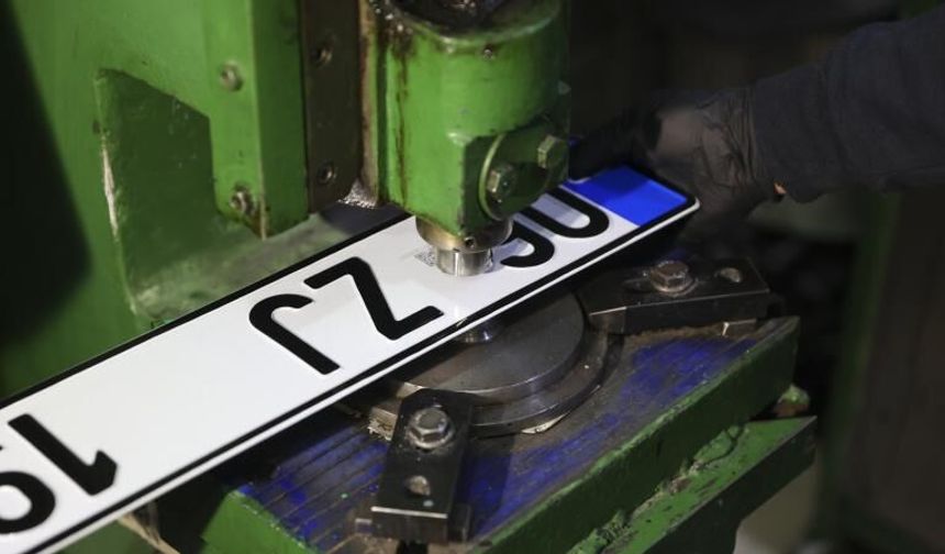 Standart dışı plakalarda yeni karar